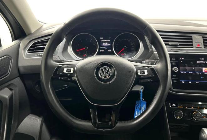 Volkswagen Tiguan II с пробегом 2018 года, цена 2 180 000 рублей, 224334 км, внедорожник, Автокод Объявления