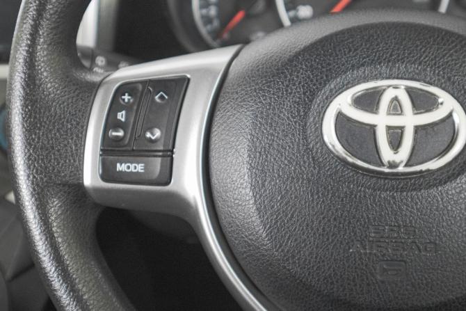 Toyota Ractis II с пробегом 2012 года, цена 919 000 рублей, 30000 км, хэтчбек, Автокод Объявления
