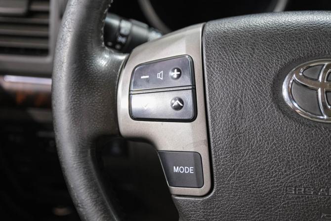 Toyota Land Cruiser 200 Series с пробегом 2010 года, цена 3 329 000 рублей, 233000 км, внедорожник, Автокод Объявления