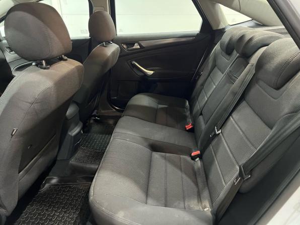 Ford Mondeo IV Рестайлинг с пробегом 2012 года, цена 869 900 рублей, 228142 км, седан, Автокод Объявления