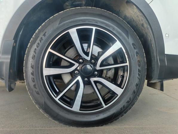 Nissan Qashqai II с пробегом 2014 года, цена 1 595 000 рублей, 111797 км, внедорожник, Автокод Объявления