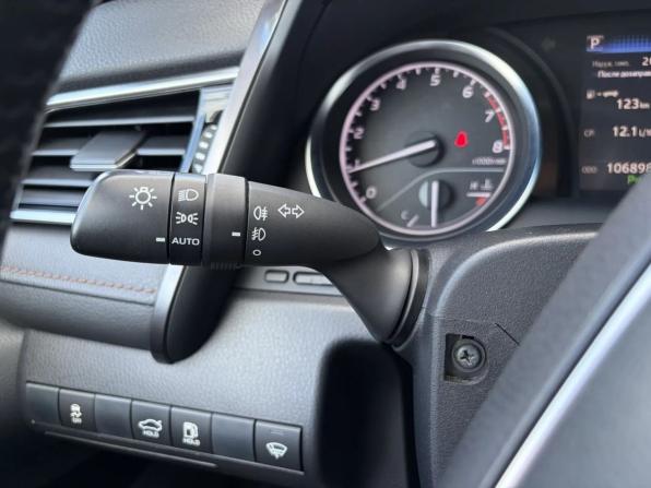 Toyota Camry VIII (XV70) с пробегом 2019 года, цена 2 599 000 рублей, 106898 км, седан, Автокод Объявления
