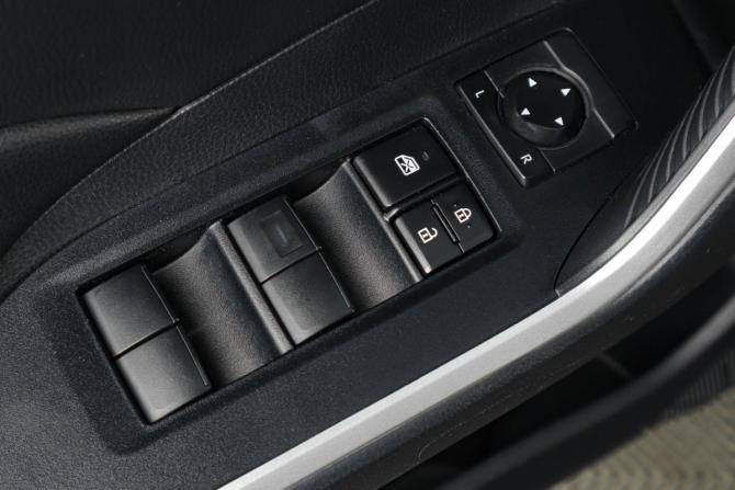 Toyota RAV4 V (XA50) с пробегом 2019 года, цена 2 399 000 рублей, 36700 км, внедорожник, Автокод Объявления