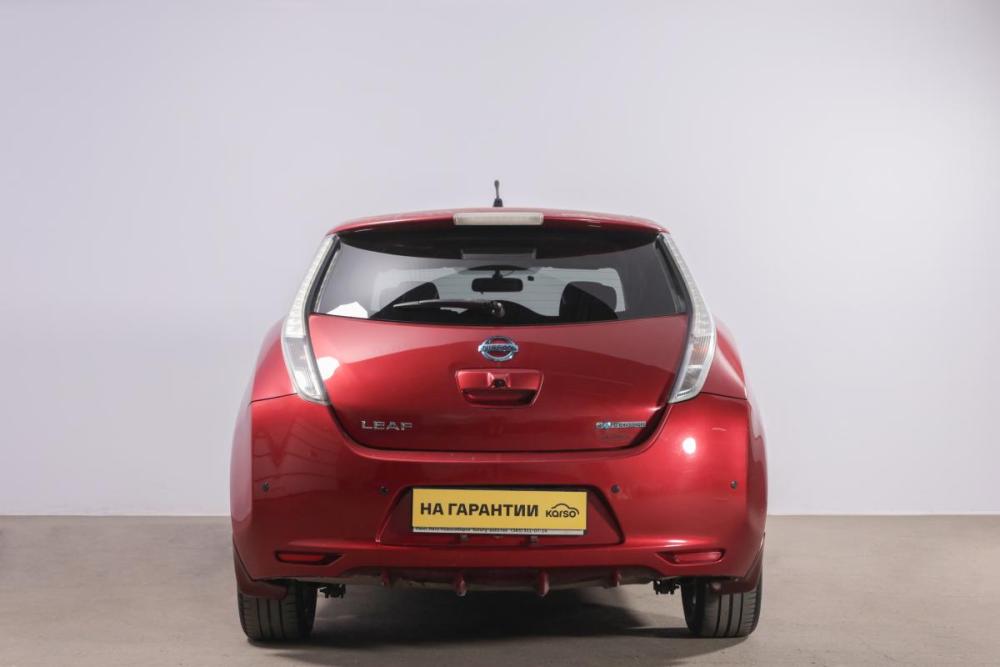 Nissan Leaf I (ZE0/AZE0) Новосибирск  - изображение 6