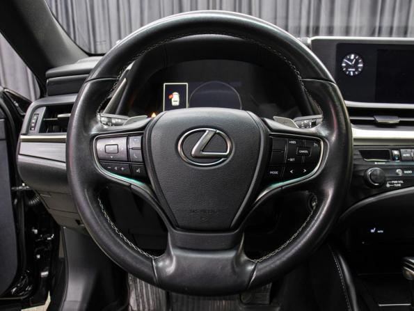 Lexus ES VII с пробегом 2018 года, цена 3 349 000 рублей, 144300 км, седан, Автокод Объявления