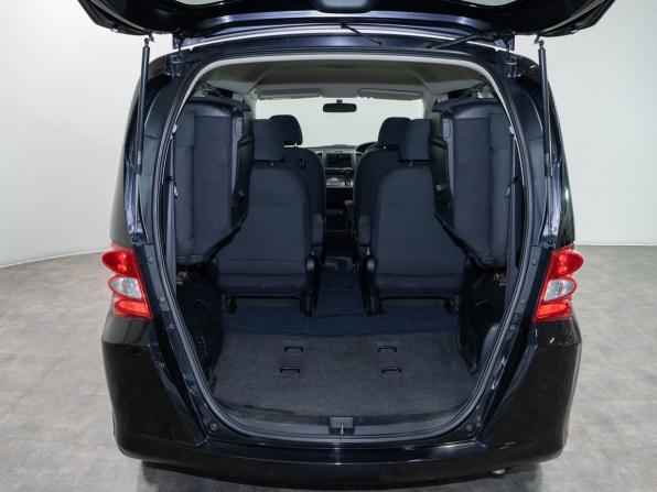 Honda Freed I с пробегом 2008 года, цена 845 000 рублей, 170000 км, компактвэн, Автокод Объявления