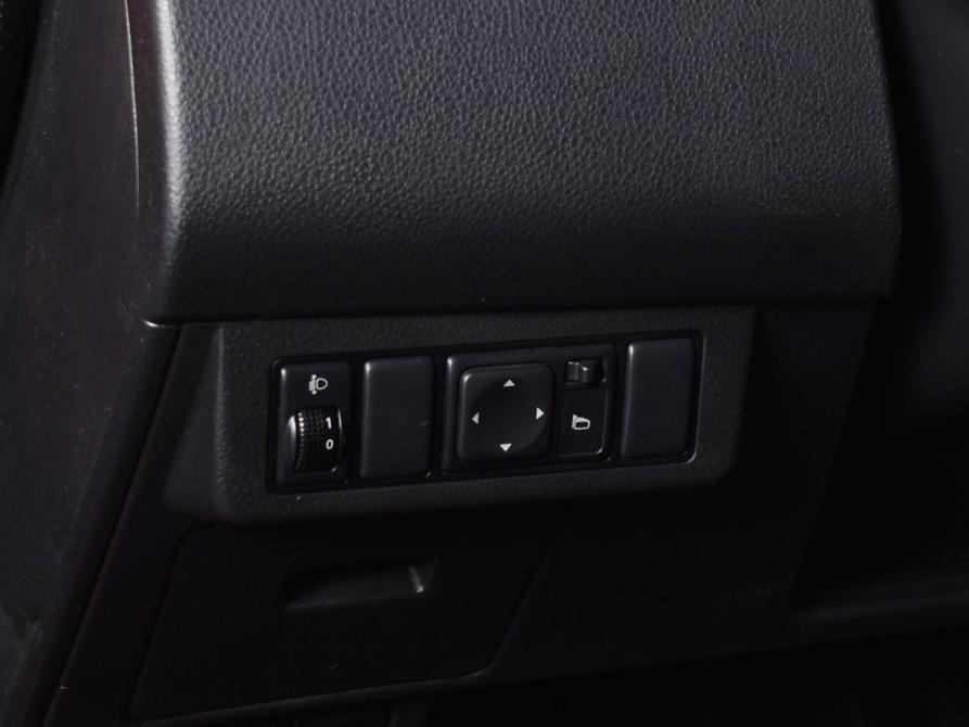 Nissan Tiida I Рестайлинг Кемерово  - изображение 17