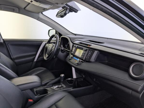 Toyota RAV4 IV (XA40) с пробегом 2015 года, цена 2 050 000 рублей, 199307 км, внедорожник, Автокод Объявления
