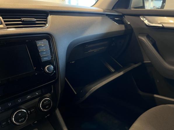 Skoda Octavia III (A7) с пробегом 2013 года, цена 1 300 000 рублей, 241465 км, лифтбек, Автокод Объявления
