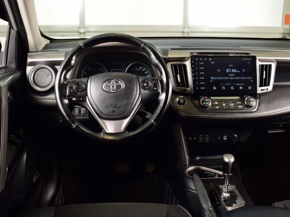 Toyota RAV4 IV (XA40) Рестайлинг с пробегом 2017 года, цена 2 489 999 рублей, 196027 км, внедорожник, Автокод Объявления