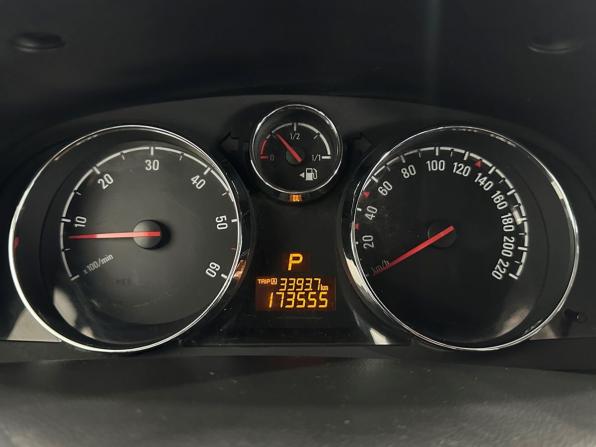 Opel Antara I Рестайлинг с пробегом 2013 года, цена 1 042 000 рублей, 173553 км, внедорожник, Автокод Объявления