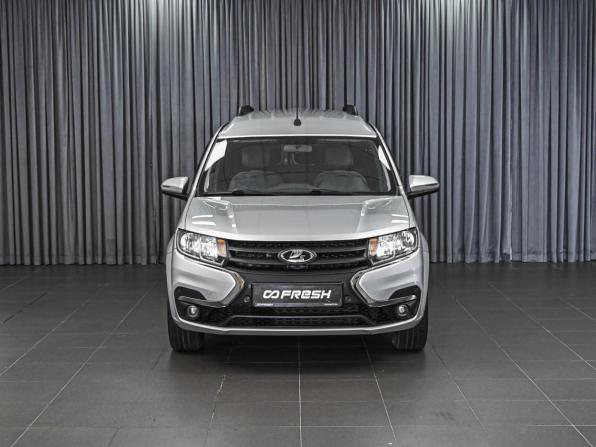 Lada (ВАЗ) Largus I Рестайлинг с пробегом 2024 года, цена 1 599 000 рублей, 16495 км, универсал, Автокод Объявления
