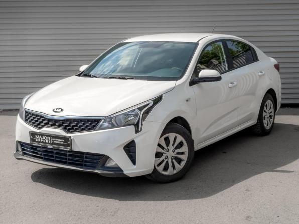 Kia Rio IV Рестайлинг с пробегом 2021 года, цена 1 550 000 рублей, 80362 км, седан, Автокод Объявления