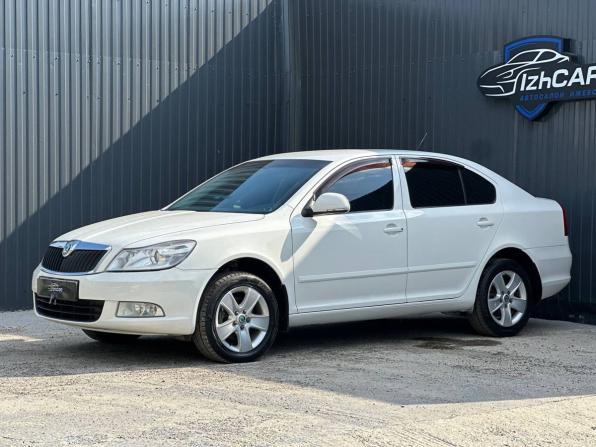 Skoda Octavia II (A5) Рестайлинг с пробегом 2011 года, цена 699 000 рублей, 216500 км, лифтбек, Автокод Объявления