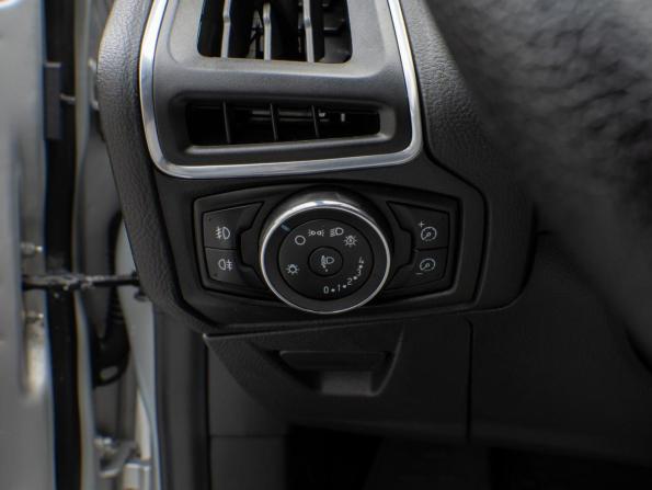 Ford Focus III с пробегом 2012 года, цена 680 000 рублей, 211917 км, универсал, Автокод Объявления
