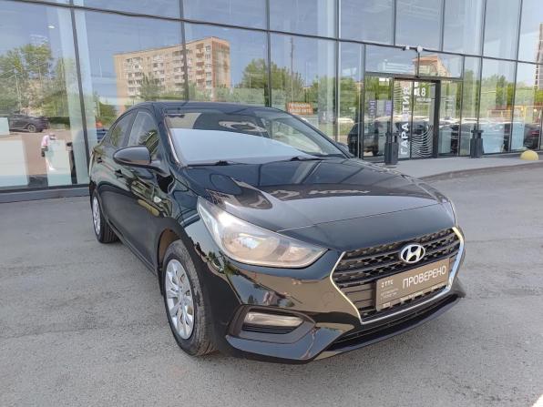 Hyundai Solaris II с пробегом 2018 года, цена 1 199 800 рублей, 120718 км, седан, Автокод Объявления