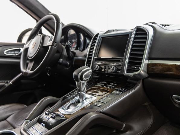 Porsche Cayenne II (958) с пробегом 2012 года, цена 2 568 000 рублей, 143634 км, внедорожник, Автокод Объявления