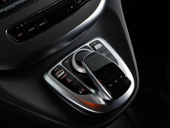 Mercedes-Benz V-Класс III (W447) Рестайлинг с пробегом 2019 года, цена 4 698 050 рублей, 105288 км, минивэн, Автокод Объявления