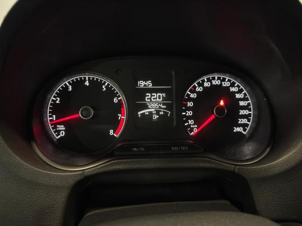 Volkswagen Polo V Рестайлинг с пробегом 2019 года, цена 1 219 000 рублей, 72840 км, седан, Автокод Объявления