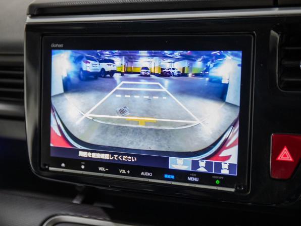Honda Stepwgn V Рестайлинг с пробегом 2019 года, цена 2 195 000 рублей, 76109 км, минивэн, Автокод Объявления