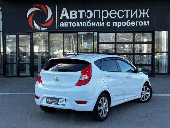 Hyundai Solaris I с пробегом 2012 года, цена 840 000 рублей, 185517 км, седан, Автокод Объявления
