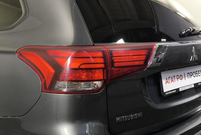 Mitsubishi Outlander III Рестайлинг 2 с пробегом 2016 года, цена 1 940 000 рублей, 110754 км, внедорожник, Автокод Объявления