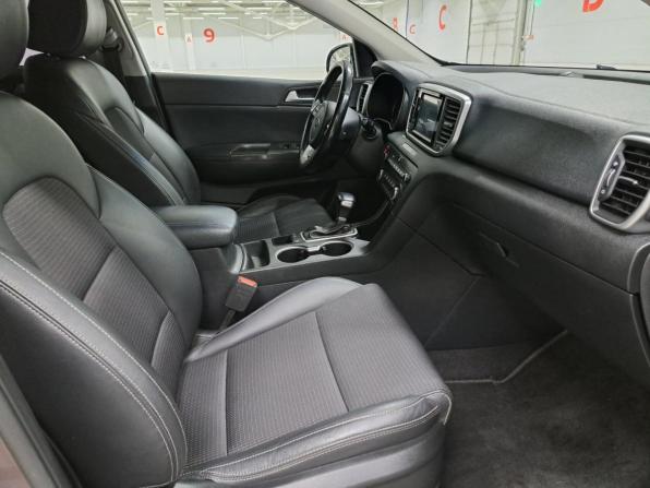 Kia Sportage IV Рестайлинг с пробегом 2019 года, цена 2 120 000 рублей, 106059 км, внедорожник, Автокод Объявления