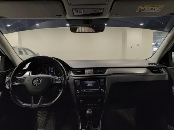 Skoda Rapid I Рестайлинг с пробегом 2019 года, цена 1 324 000 рублей, 175481 км, лифтбек, Автокод Объявления