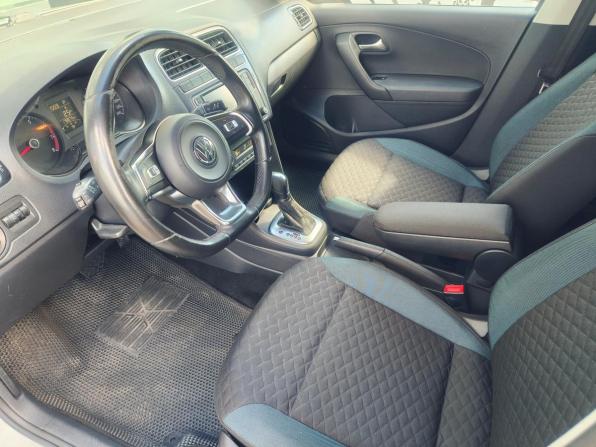 Volkswagen Polo V Рестайлинг с пробегом 2019 года, цена 1 128 700 рублей, 178872 км, седан, Автокод Объявления