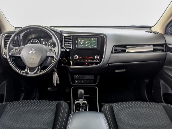 Mitsubishi Outlander III Рестайлинг 3 с пробегом 2020 года, цена 2 655 000 рублей, 54276 км, внедорожник, Автокод Объявления