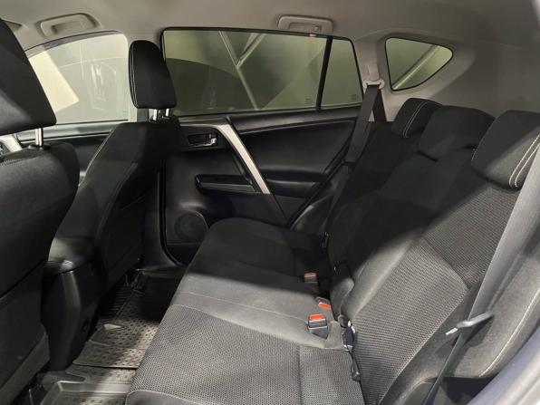 Toyota RAV4 IV (XA40) Рестайлинг с пробегом 2019 года, цена 2 850 000 рублей, 117000 км, внедорожник, Автокод Объявления