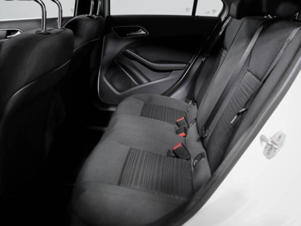 Mercedes-Benz A-Класс III (W176) Рестайлинг с пробегом 2016 года, цена 1 613 000 рублей, 70000 км, хэтчбек, Автокод Объявления