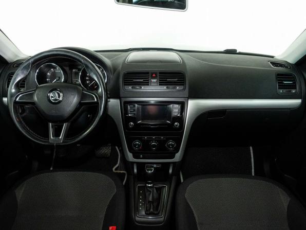 Skoda Yeti I Рестайлинг с пробегом 2016 года, цена 1 010 000 рублей, 232170 км, внедорожник, Автокод Объявления
