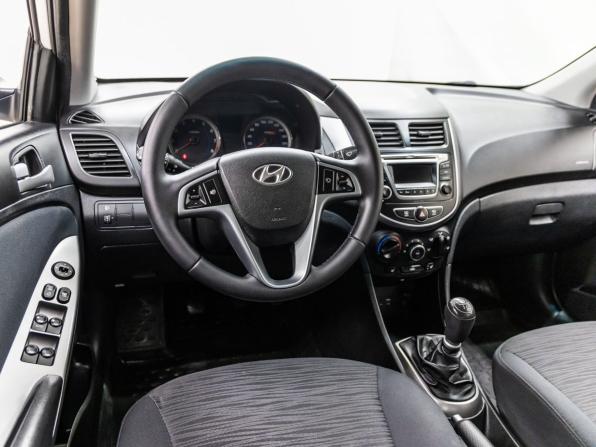 Hyundai Solaris I Рестайлинг с пробегом 2015 года, цена 878 000 рублей, 165377 км, седан, Автокод Объявления