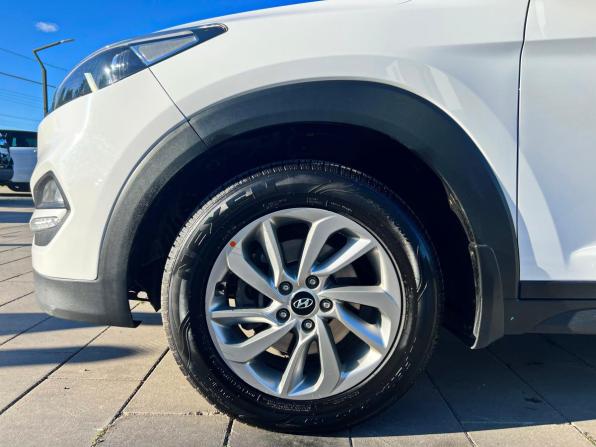 Hyundai Tucson III с пробегом 2016 года, цена 1 900 000 рублей, 223500 км, внедорожник, Автокод Объявления