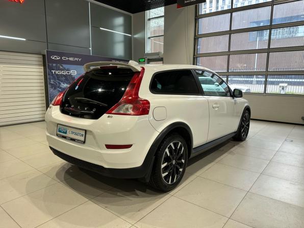 Volvo C30 I Рестайлинг с пробегом 2011 года, цена 820 000 рублей, 244611 км, хэтчбек, Автокод Объявления