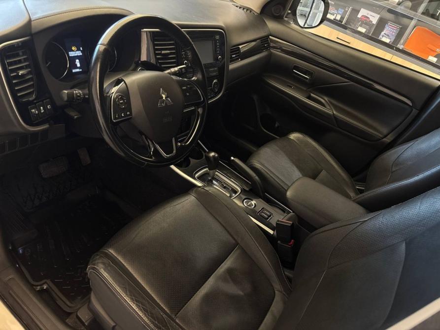 Mitsubishi Outlander III Рестайлинг 2 Ярославль  - изображение 12