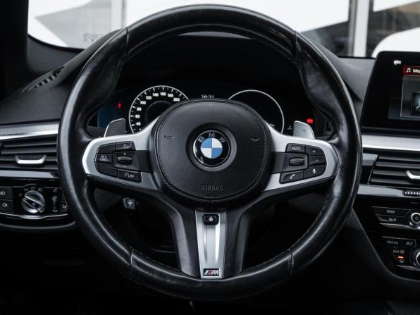 BMW 5 серии VII (G30/G31/G38) с пробегом 2018 года, цена 3 474 900 рублей, 122906 км, седан, Автокод Объявления