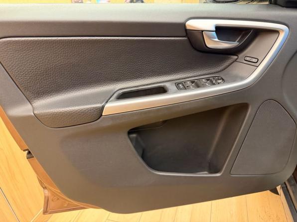Volvo XC60 I с пробегом 2011 года, цена 1 200 000 рублей, 217000 км, внедорожник, Автокод Объявления