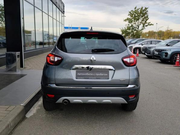 Renault Kaptur I Рестайлинг с пробегом 2021 года, цена 1 755 000 рублей, 35487 км, внедорожник, Автокод Объявления