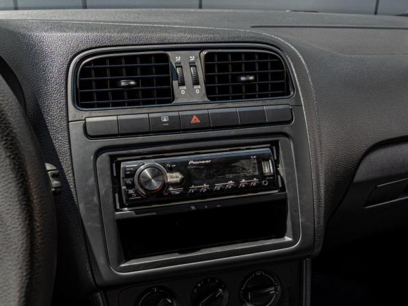 Volkswagen Polo V с пробегом 2014 года, цена 910 000 рублей, 147839 км, седан, Автокод Объявления