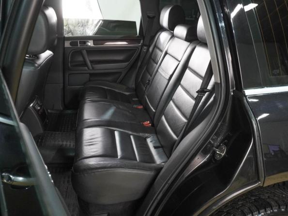 Volkswagen Touareg I Рестайлинг с пробегом 2009 года, цена 1 180 000 рублей, 247731 км, внедорожник, Автокод Объявления