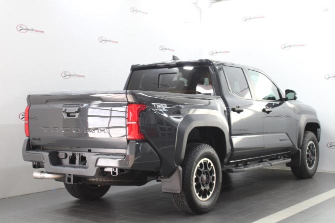 Toyota Tacoma IV с пробегом 2024 года, цена 8 990 000 рублей, 291 км, offers.body_type.unknown, Автокод Объявления
