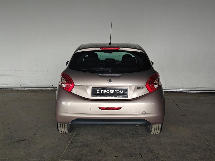 Peugeot 208 I Москва  - изображение 6