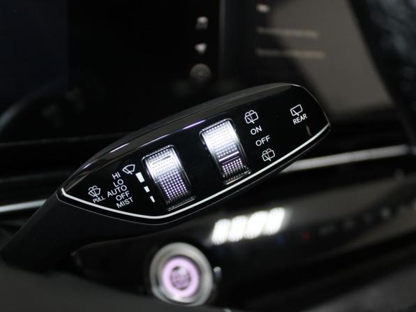 Omoda C5 I с пробегом 2024 года, цена 2 139 900 рублей, 45244 км, внедорожник, Автокод Объявления