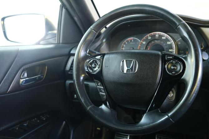 Honda Accord IX Рестайлинг с пробегом 2017 года, цена 1 919 000 рублей, 188000 км, седан, Автокод Объявления