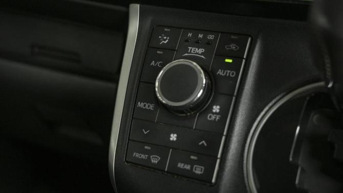 Toyota Wish II с пробегом 2009 года, цена 999 000 рублей, 204047 км, минивэн, Автокод Объявления
