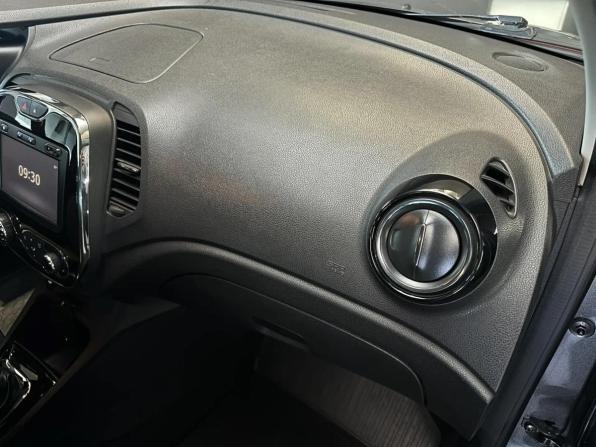 Renault Kaptur I с пробегом 2018 года, цена 1 450 000 рублей, 134230 км, внедорожник, Автокод Объявления