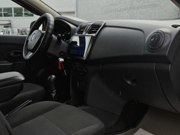 Renault Logan II с пробегом 2017 года, цена 638 889 рублей, 137500 км, седан, Автокод Объявления