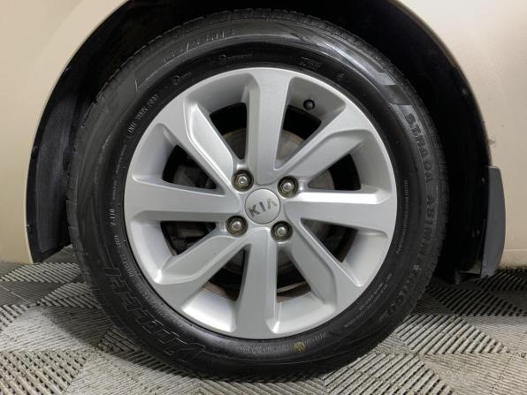 Kia Rio III с пробегом 2015 года, цена 999 000 рублей, 116300 км, хэтчбек, Автокод Объявления